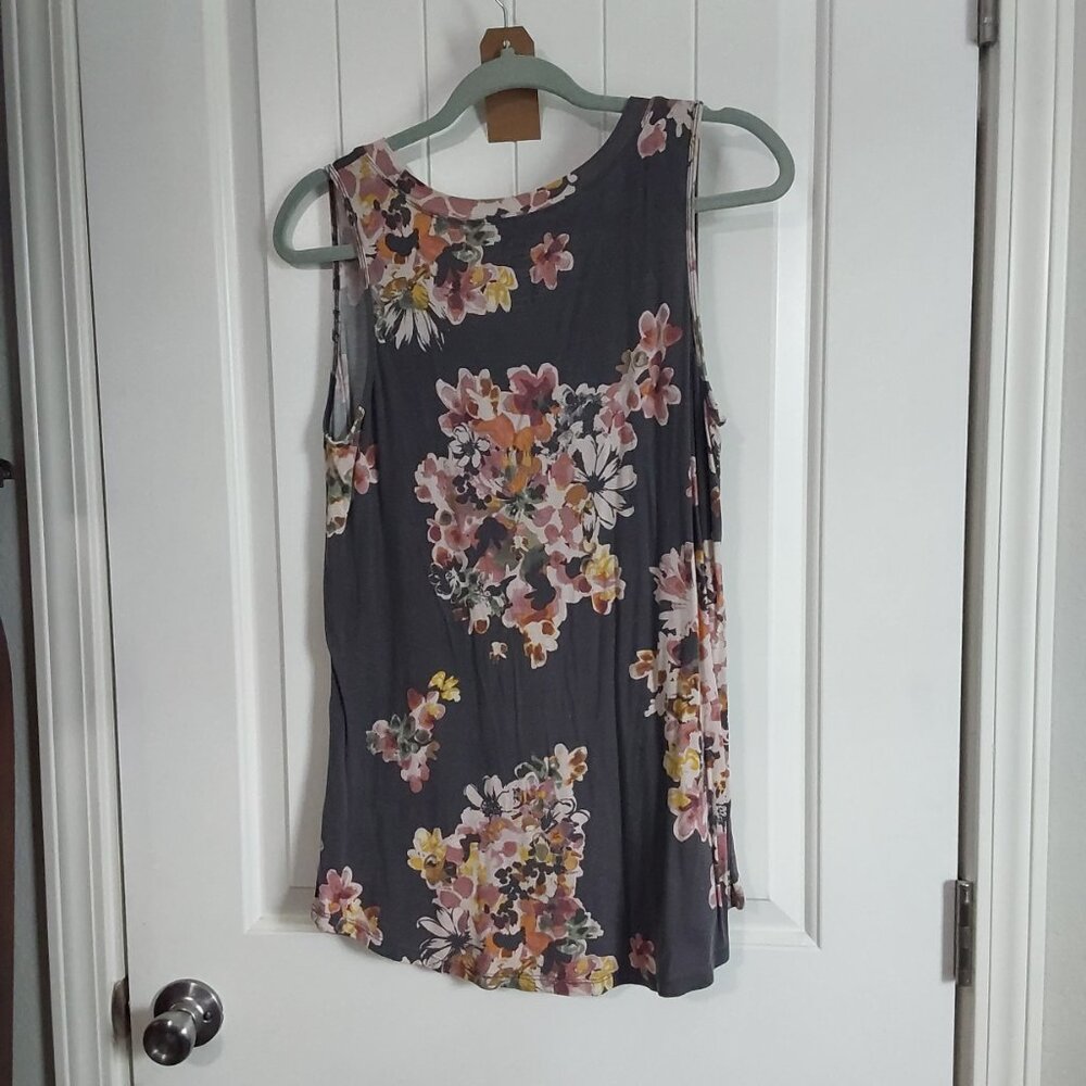 Tank top - Picture 2 of 2